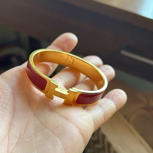 Hermes Clic H bracelet in red and gold